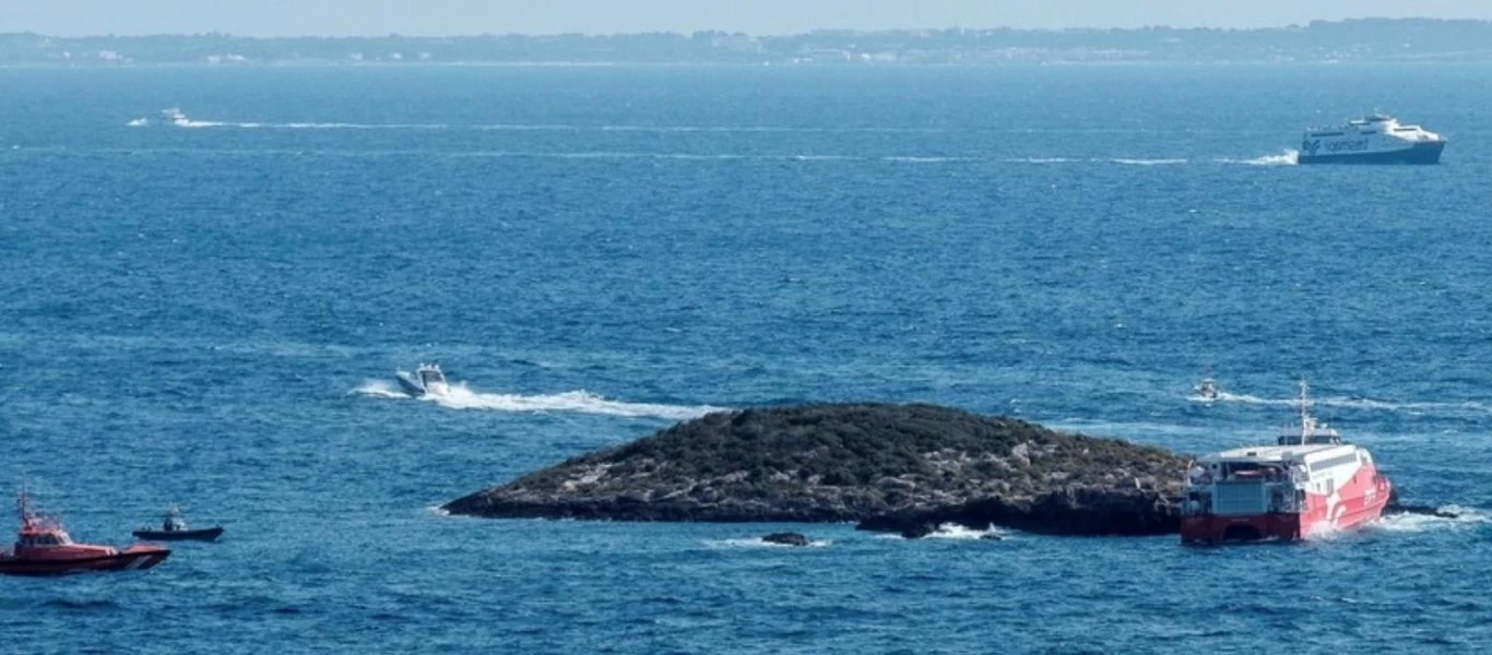 Ισπανία: Φέρι μπόουτ προσάραξε στην Ίμπιζα - Τραυματίστηκε σοβαρά ένας 10χρονος